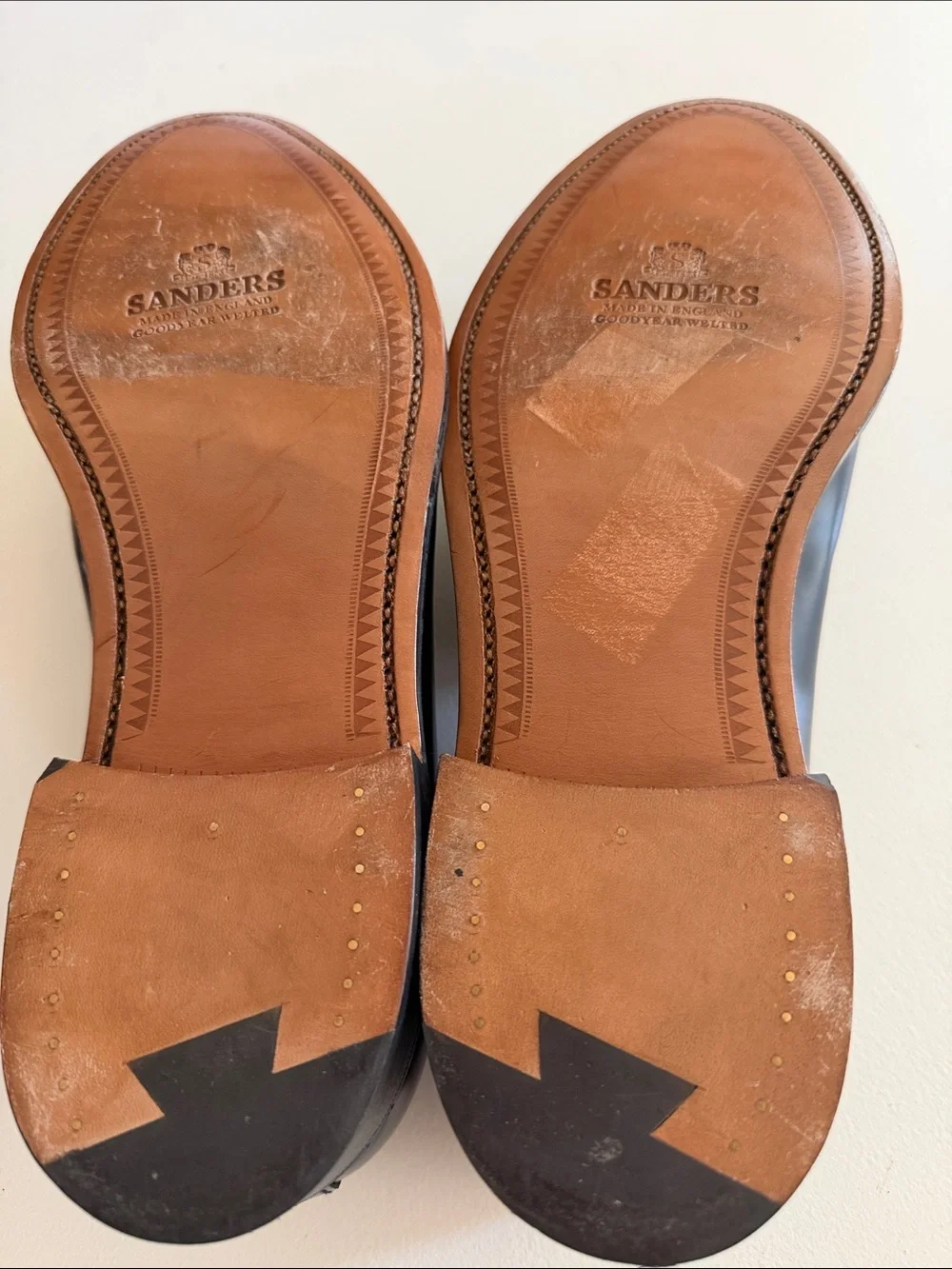 Todd Snyder X Sanders Classic Black Tassel Loafers Sz 11.5. Bag7